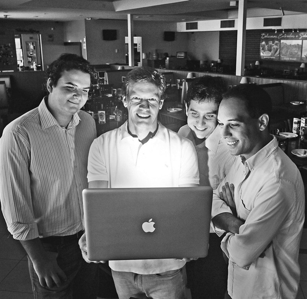 iFood do call center para o app, uma história de dominação