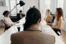 Como os segredos organizacionais sabotam a liderança